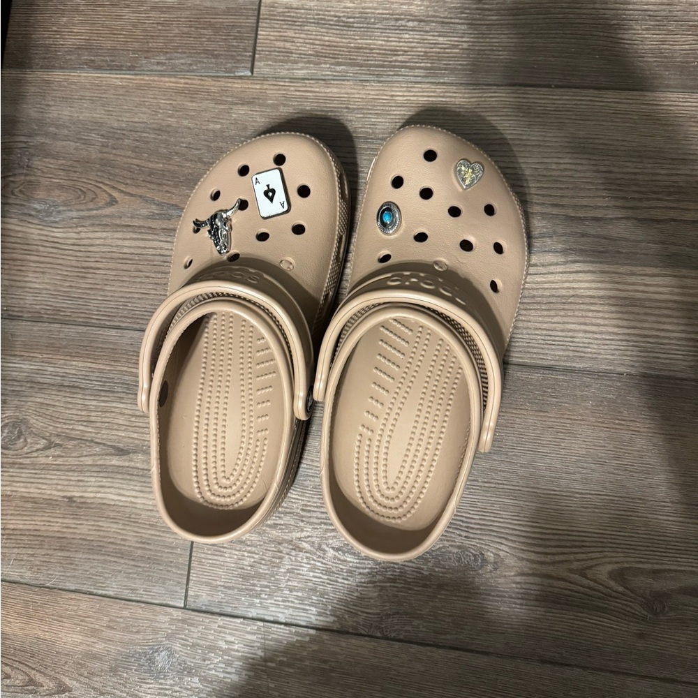 Crocs